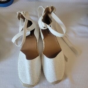 Comfortview Shayla‎ Flats Strappy Shoes Women's 11 W White Espadrille Back Zip